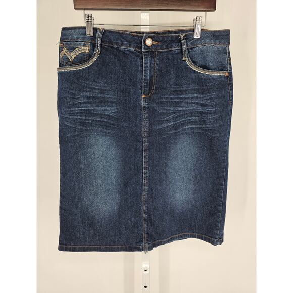 Cato Womens Sz 14 Knee Length Pencil Skirt Blue Jean Denim Modest - Picture 1 of 4